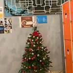 Хостел Lion & Youth *