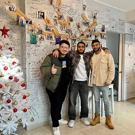 Lion & Youth * מילאנו