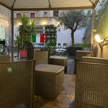 אכסניה Lion & Youth מילאנו