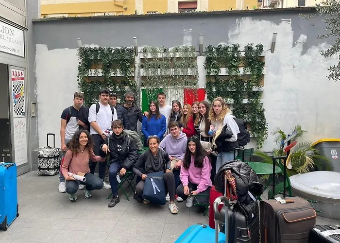 Lion & Youth Hostel Milano