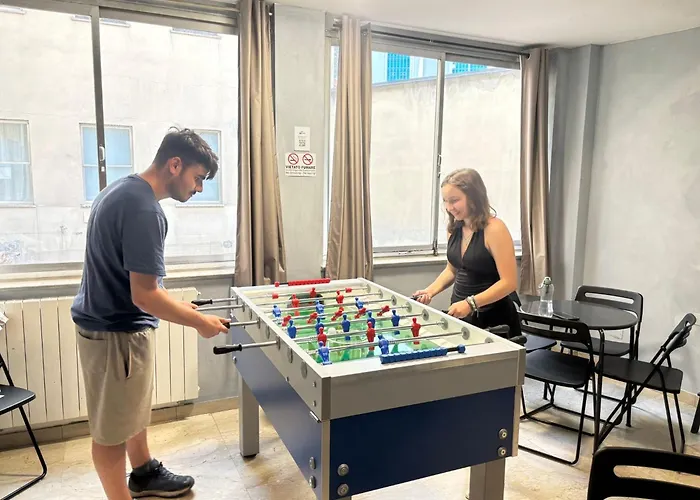 Lion & Youth Hostel Milano